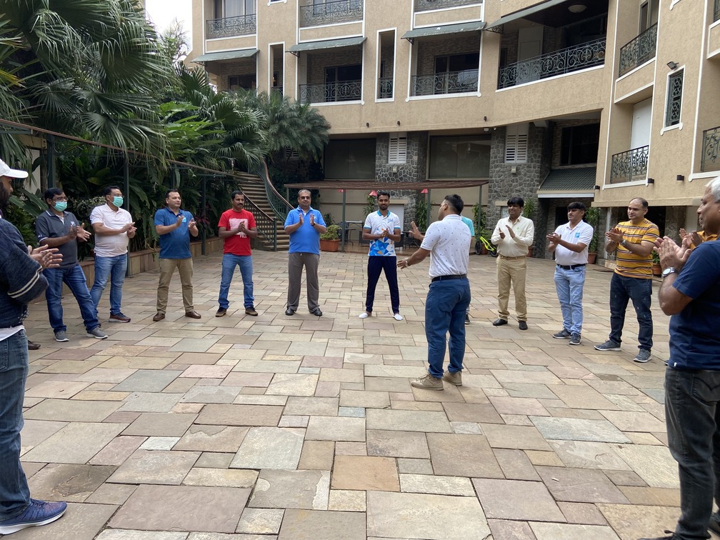 outdoor team building activities