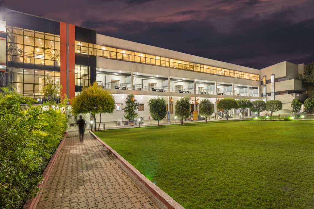 Top Spots for Team Building Activities in Bangalore